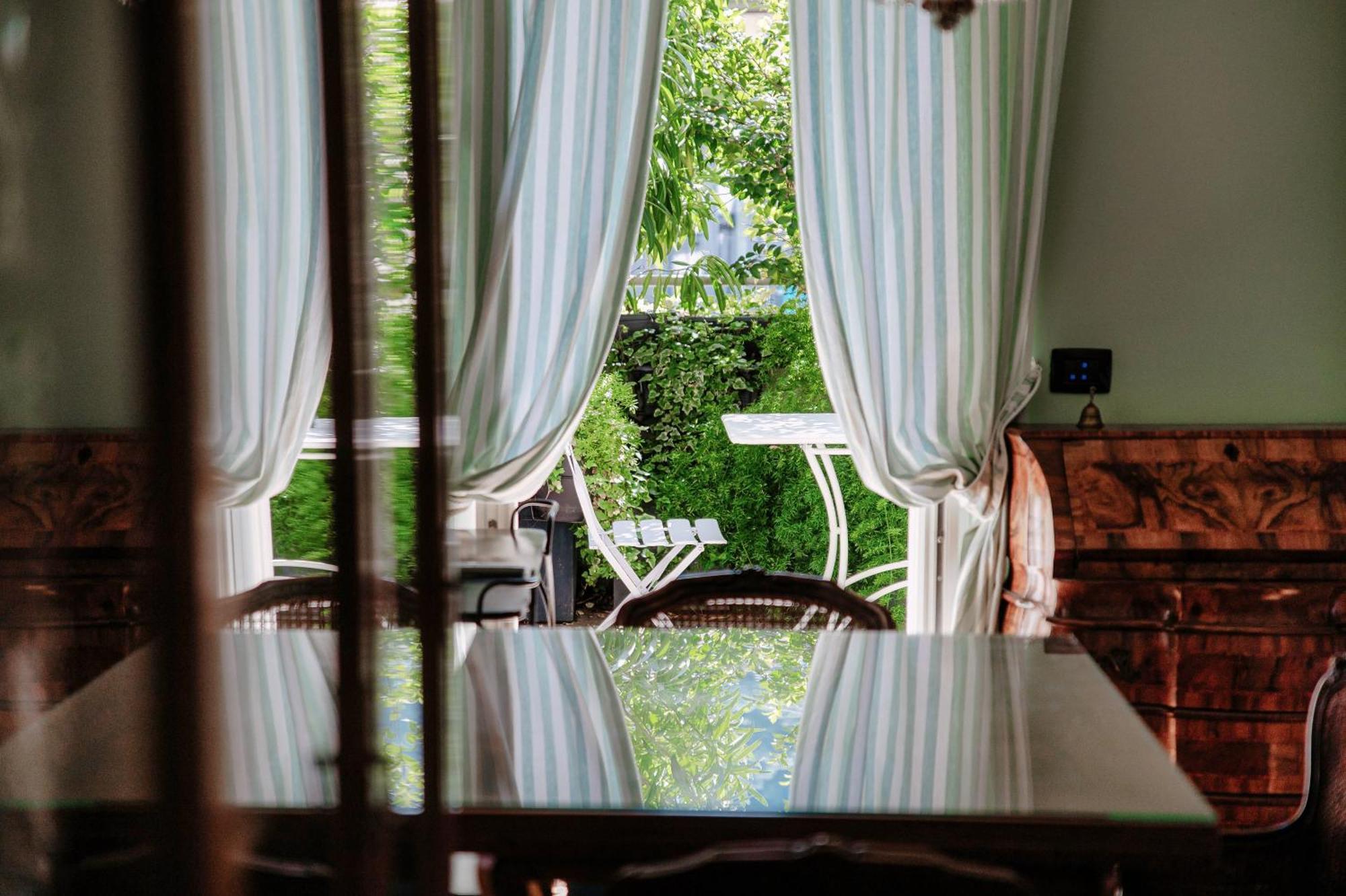Green Home 65 - The House Of Travelers Como Bagian luar foto